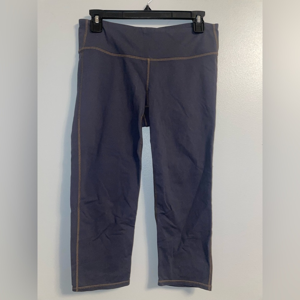Athleta grey cropped leggings